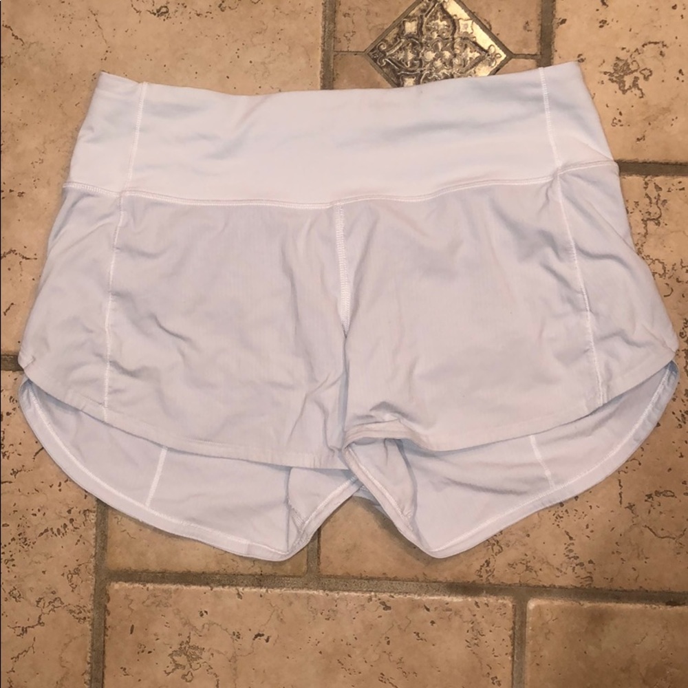 Lululemon speed up shorts size 4, 2.5” inseam